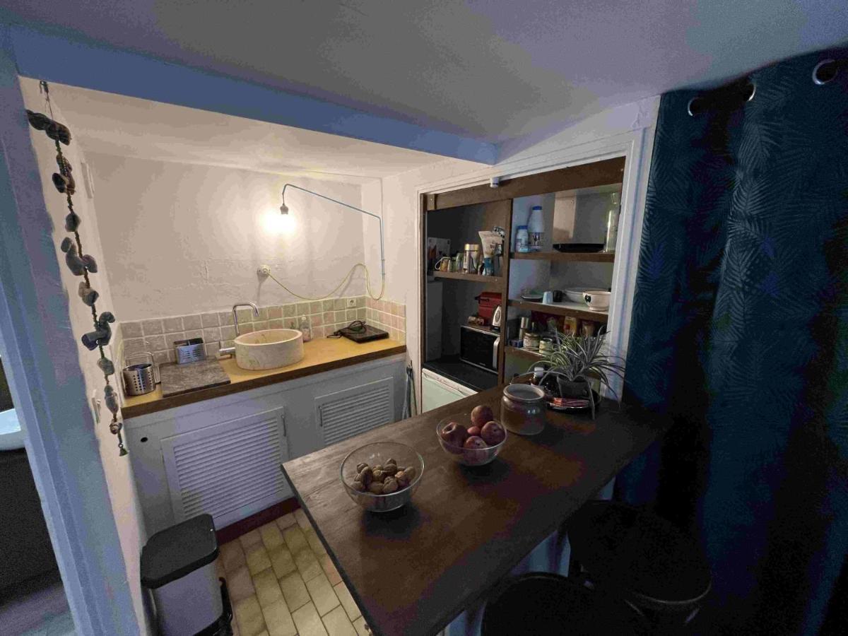 Studio Avec Terrasse Sur Cour, Authentique, Calme Avignon Eksteriør bilde